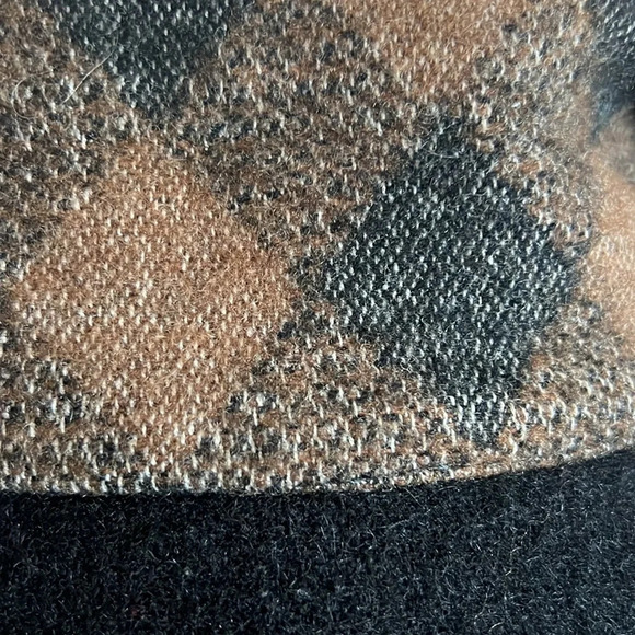 The Sheep Shop Patterned Festive Wool Moose Vest with Zip Closure - Size M - Picture 6 of 7